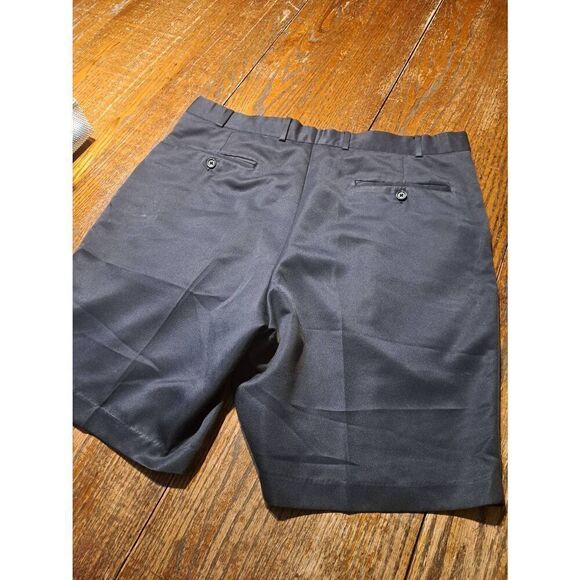 38" Regular Berle Blue Casual Shorts with Pockets and Belt Loops - Picture 2 of 2